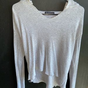 Cropped hooded shirt